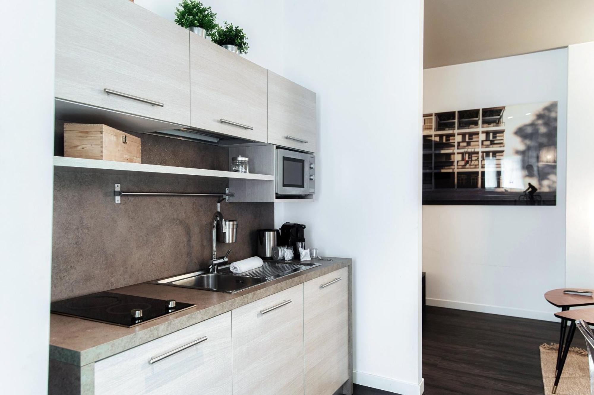 Rezzonico Suites - By Myhomeincomo Eksteriør billede